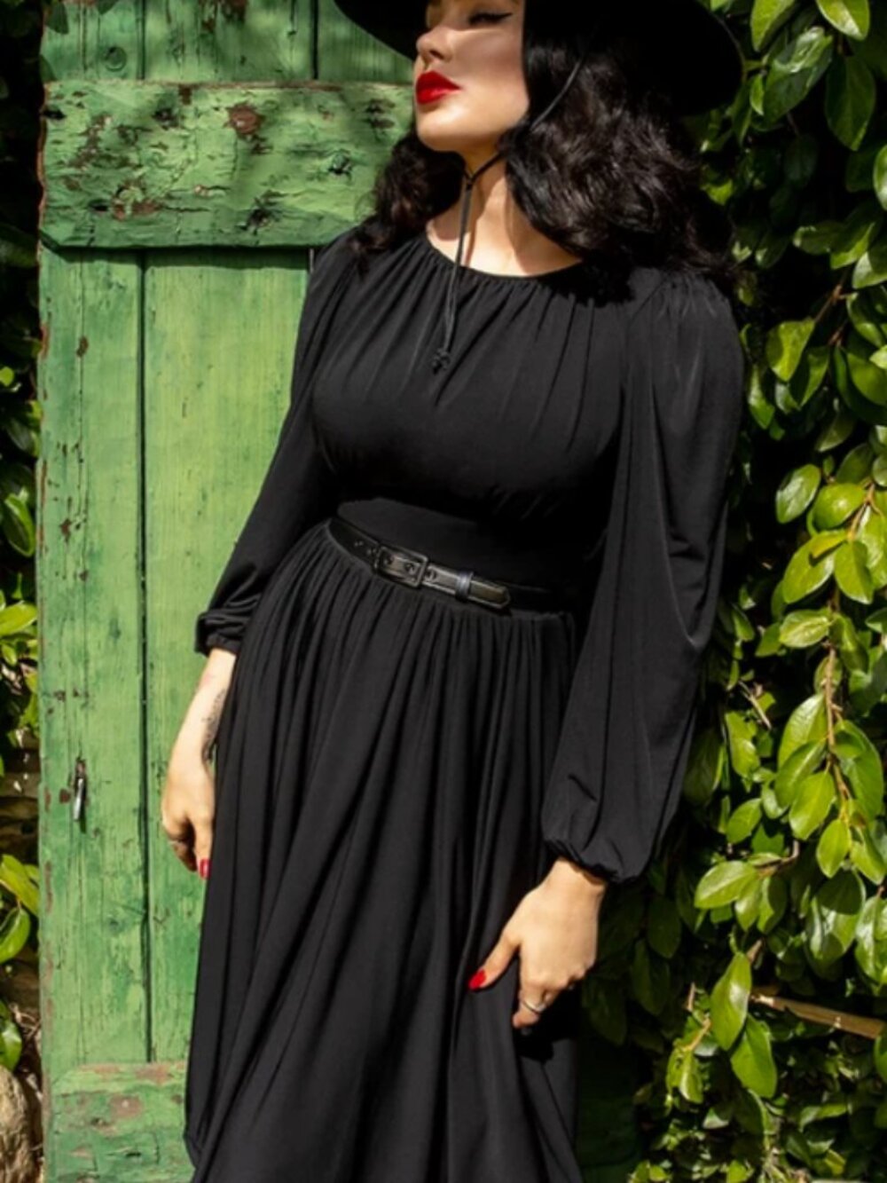 La Femme En Noir Salem Dress in Black - Picture 1 of 4